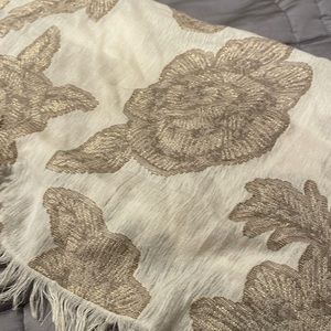 Badgley Mischka Scarf/Shawl